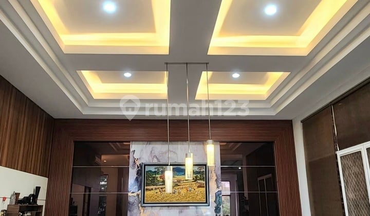 Rumah Siap Huni Ada Pool Posisi Hoek