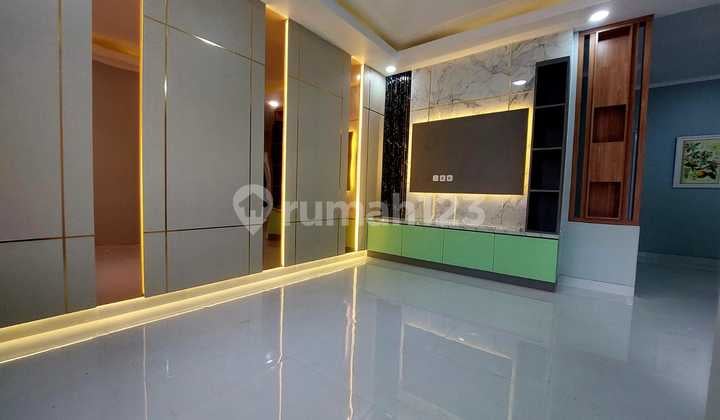 Rumah Siap Huni Full Renove Hadap Timur