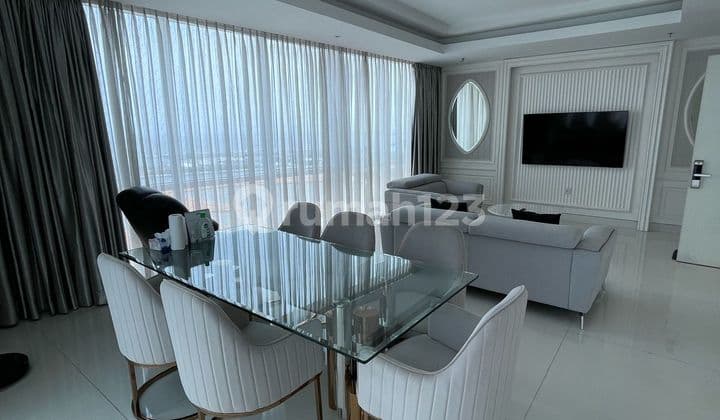 Apartemen Regatta Private Lift Full Furnished Middle Floor
