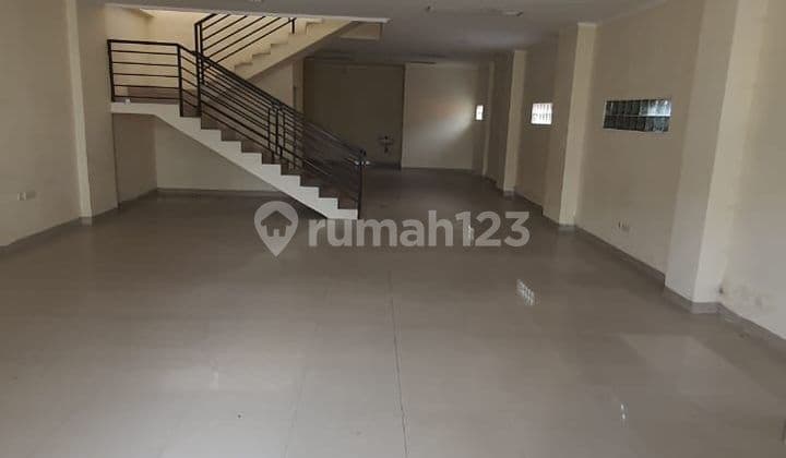 Disewakan 2 ruko rendeng 4 lantai mainroad soekarno hatta