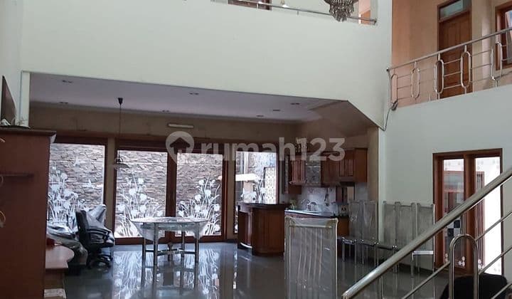 Dijual rumah bagus di taman sakura pratista