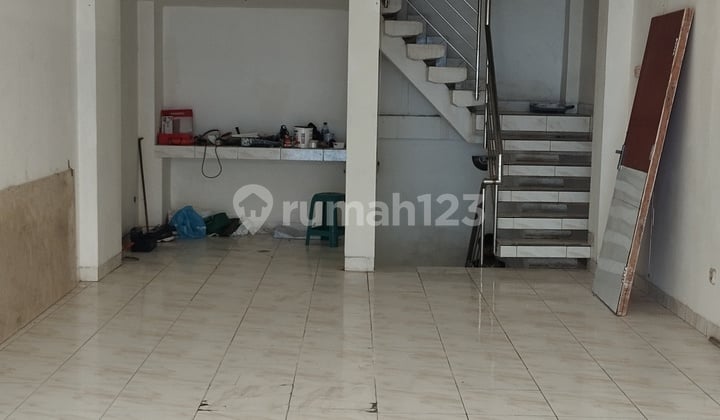 Disewa Ruko Siap Huni 4 Lantai di Jalan Gardujati Mainroad