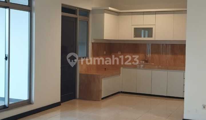 Dijual Rumah Bagus di Kota Baru Parahyangan Bandung