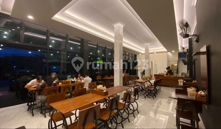 Disewakan Ruang Usaha Mainroad Sayap Dago