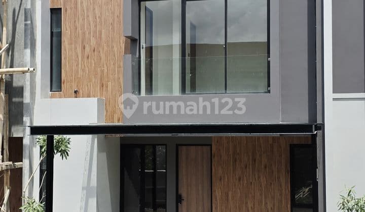 Rumah Townhouse Layout Enak