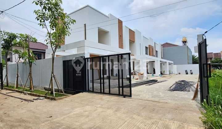 Rumah Bagus Hoek Sisa 1 Unit
