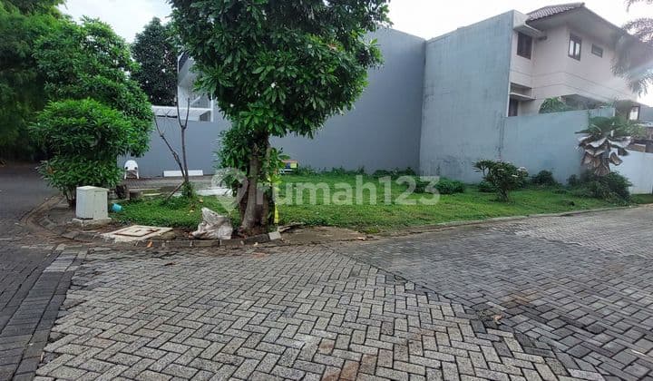 Kavling dihoek di puri media