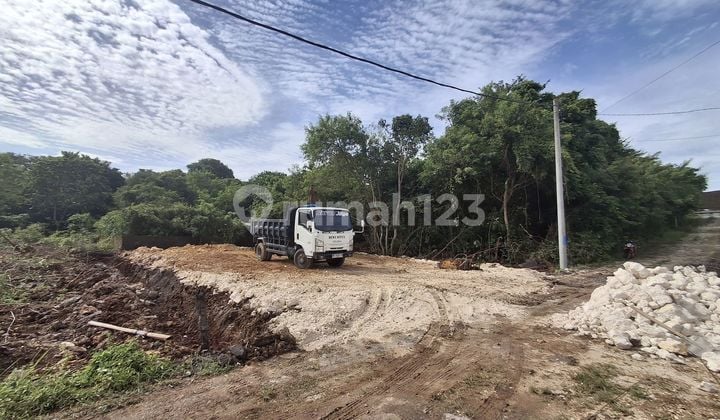 Land for Sale Strategic LocationSuitable for Houses/ Villas/ Boarding Houses