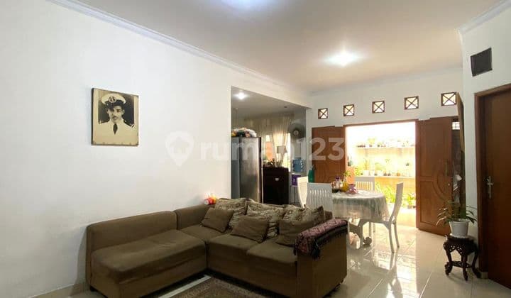 Rumah Bagus Shm Hadap Timur , Bebas Banjir