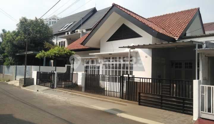 Disewakan Rumah Di Cilandak Lt 322 Lb 250 Bagus Siap Huni