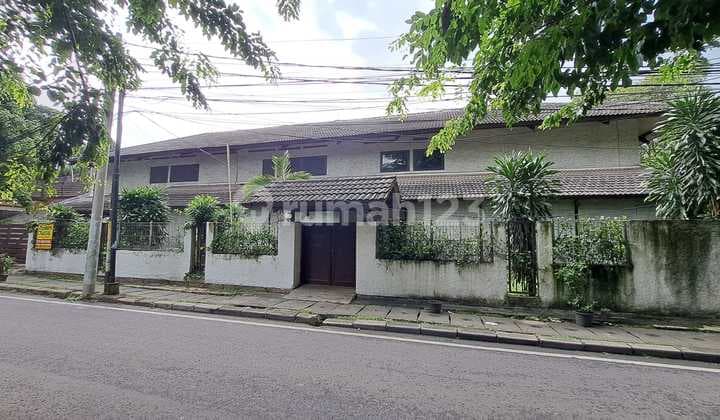 Properti Menteng Cocok untuk Kantor atau Komersial Area Lokasi Strategis