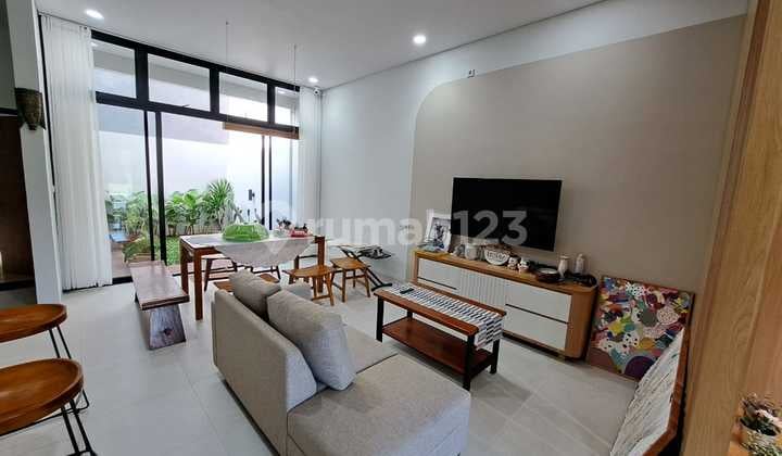 Rumah baru konsep scandinavia semi smart home full furnish siap huni Gading Serpong