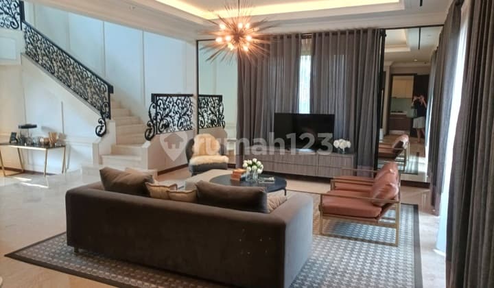 Jadeite Bsd rumah mewah lingkungan sangat aman dan nyaman bebas banjir