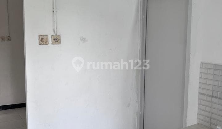 Bintaro Boarding House Fully Occupied for Quick Sale, Very Strategic Location