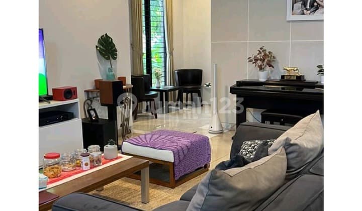 Puspita Loka Bsd Rumah 3lantai Lingkungan Nyaman Rapi Siap Huni