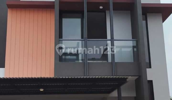 Cluster Myza Breezy Bsd City Rumah Rapi Siap Huni