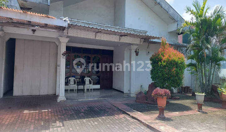 Dijual Rumah Bagus SHM Peterongan, Semarang