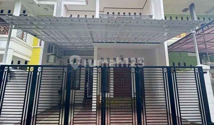 Rumah Minimalis Billy Moon Pondok Kelapa Jakarta Timur