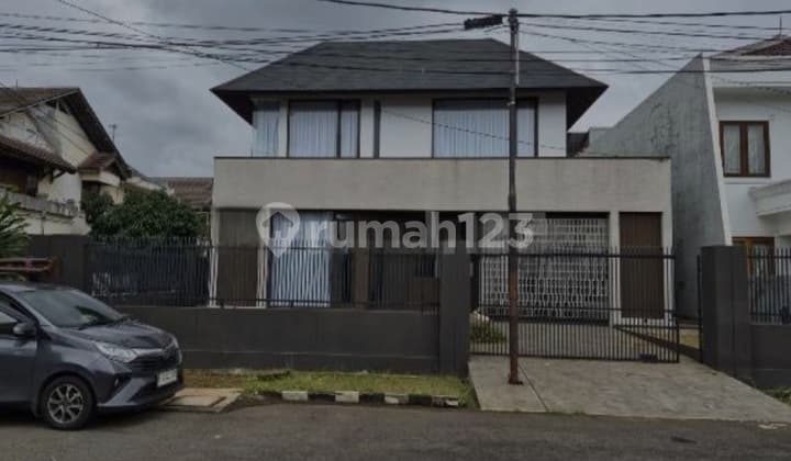 Minimalist House Taman Buaran East Jakarta