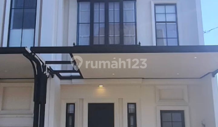 Rumah Mewah 3lantai Dekat Bandara Tol Pusat Kuliner