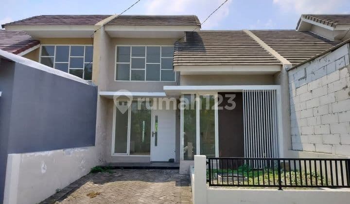 Teras kota unit ready free biaya2 dekat bandara juanda
