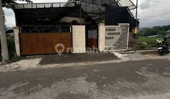 Dijual Rumah + Lahan Luas - Kota Batu (View Pegunungan)