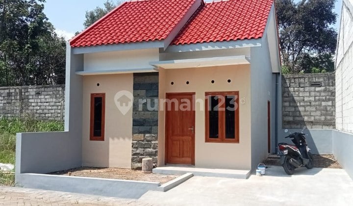 DIJUAL CEPAT! Rumah Minimalis Siap Huni di Lesanpuro, Malang