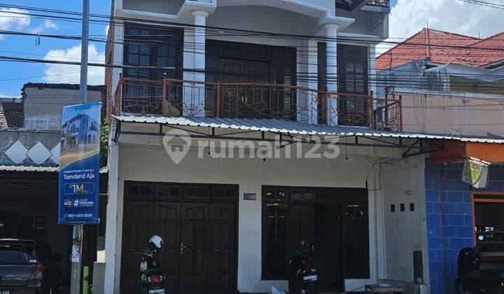 Dijual Rumah Bisnis Strategis Poros Raya Karangploso Malang