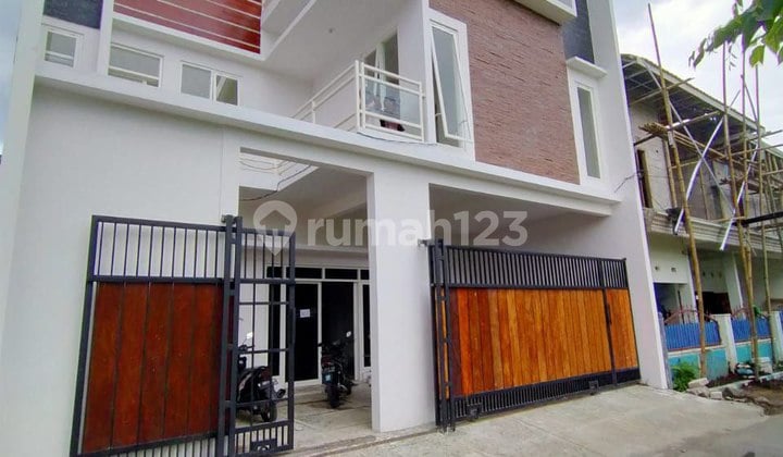 Rumah Kos Mewah di Kawasan Paling Strategis Merjosari Malang