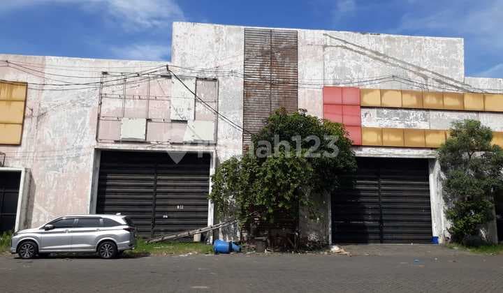 Gudang Siap Pakai Di Tambak Sawah Tropodo Sidoarjo