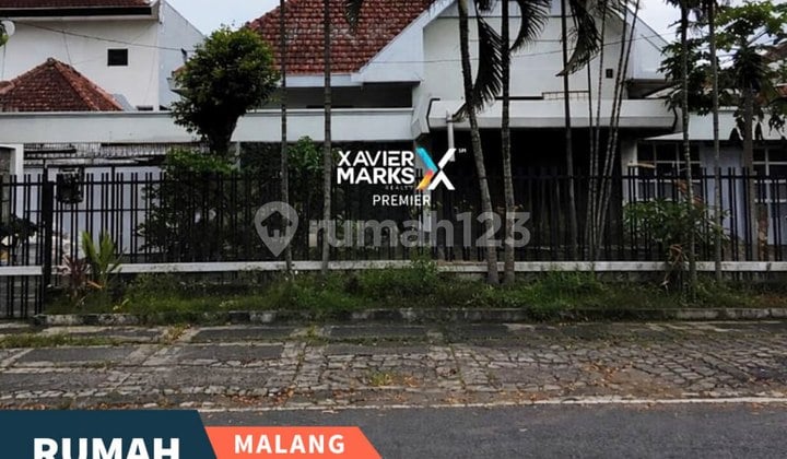 Disewakan Rumah Luas Area Ijen Tengah Kota Cocok untuk Bisnis