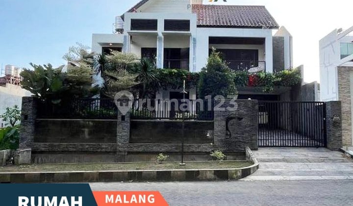 Dijual Rumah Modern Mewah Lokasi Strategis di Poros Dieng Malang