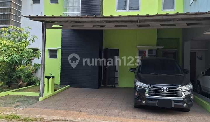 Rumah di Kawasan Bisnis