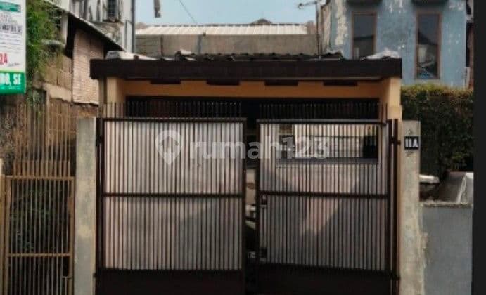 Dijual Rumah Usaha Di Pinggir Jalan Area Depok 1