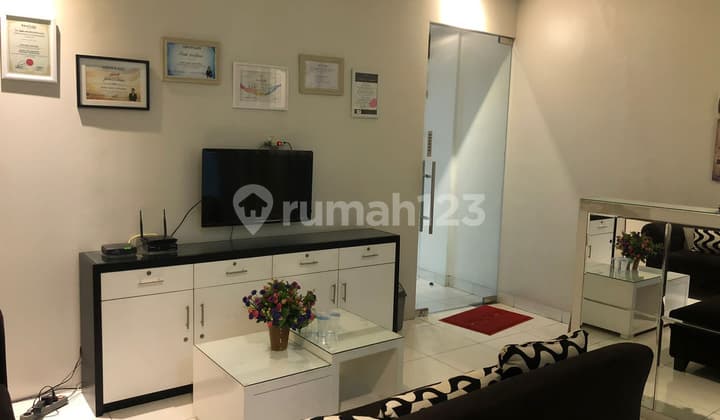 Ruko Siap Pakai Di Area Kemang Cocok Untuk Usaha Cage Toko Dll