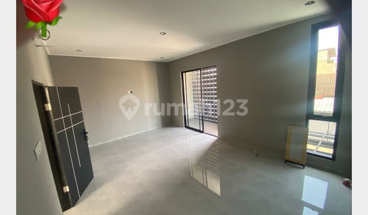 For Sale Modern Minimalist House in Taman Kopo Indah II