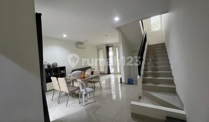 House for Rent Comfortable Furnished in Amanda Cluster Summarecon Bandung 05