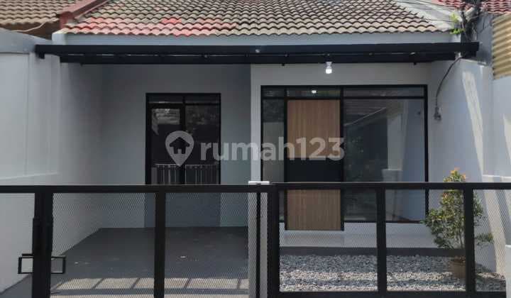 New Minimalist House for Sale Ready to Live in Taman Kopo Indah, Bandung