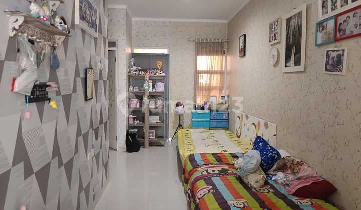 Minimalist 1-Story House for Sale in Komp La Margas, Nanjung 03