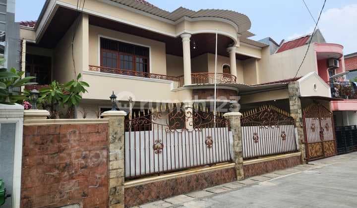 Jual Rumah Duren Sawit 2 Lantai Harga Bersaing di Jakarta Timur