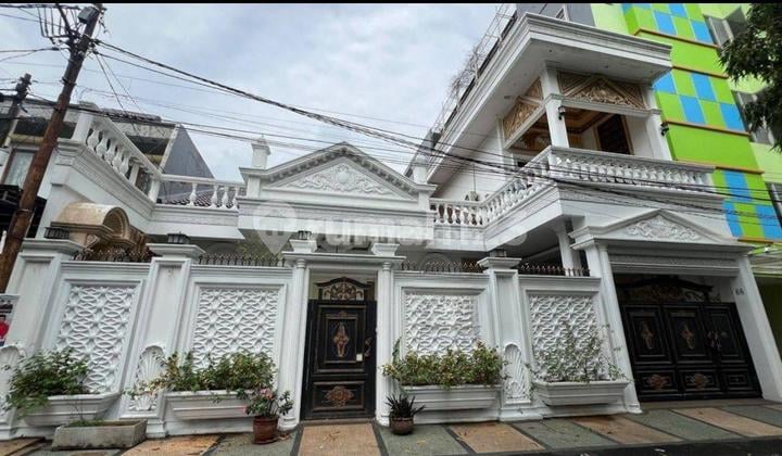 Jual Rumah Mewah Kolam Renang Pribadi di Duren Sawit Jaktim