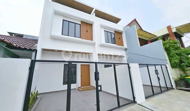 Jual Rumah Mewah di Bulevard Hijau Harapan Indah Bekasi