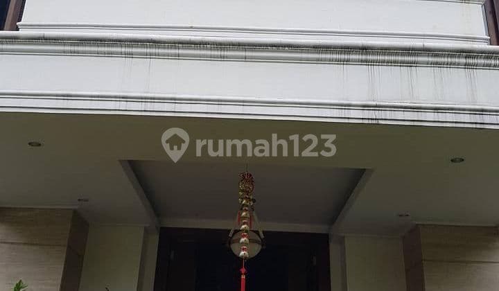 Dijual Cepat cluster Taman Golf Rumah Mewah Spek Yang Mengesankan