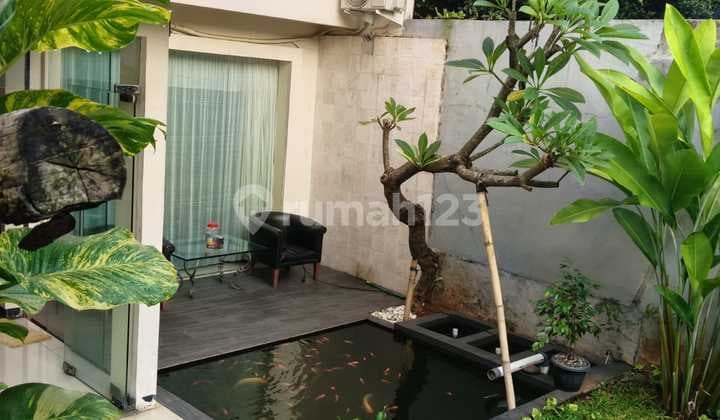 Rumah Bagus Asri dan Nyaman,Memiliki Halaman Belakang yang Apik