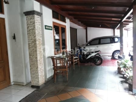 Rumah di Bendi Tn.kusir Strategis Depan Taman , 5 Menit ke Gandaria Jaksel