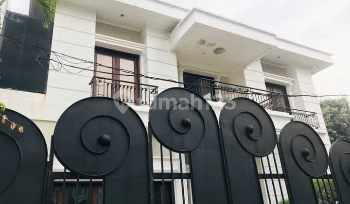 Rumah Bagus Kokoh 2 Lantai Lokasi Strategis Selangkah Ke Pondok Indah Mall