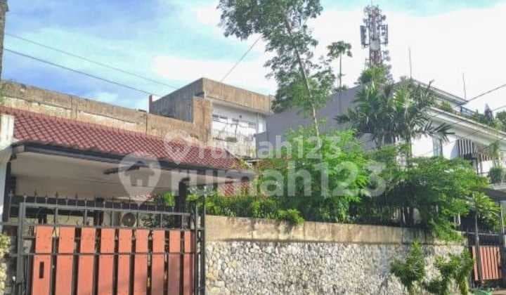 Well-Maintained House in a Strategic Complex, Close to Pondok Indah