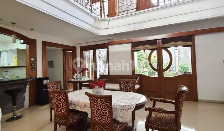 Rumah Bagus Megah Dilokasi yang Strategis Hanya Selangkah ke Bintaro Plaza