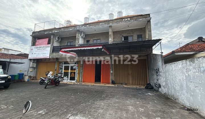 Ruko Bagus Dekat Mall Living World Dijual, di Denpasar Utara Area