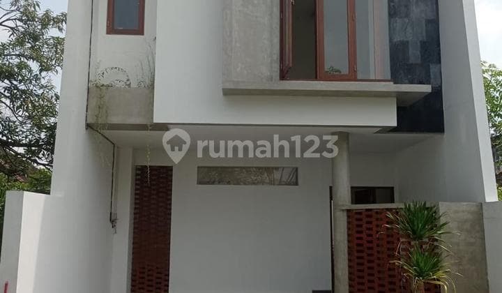 Rumah 2 Lantai Siap Huni Lokasi Strategis Dijual, Denpasar Utara